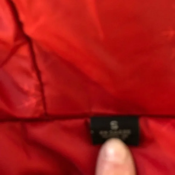 Womens American Eagle Shelter Series removable faux fur on hood sz S bright red - Picture 9 of 14